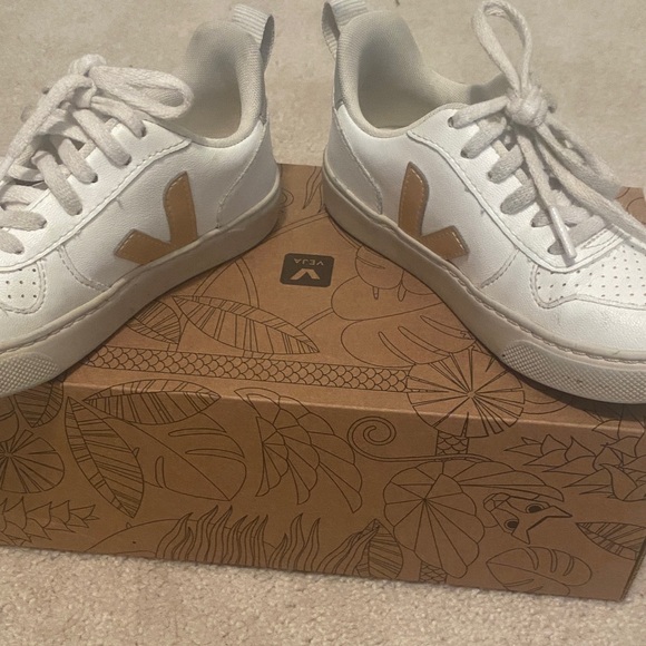 Veja size 12us little kids - Picture 4 of 7
